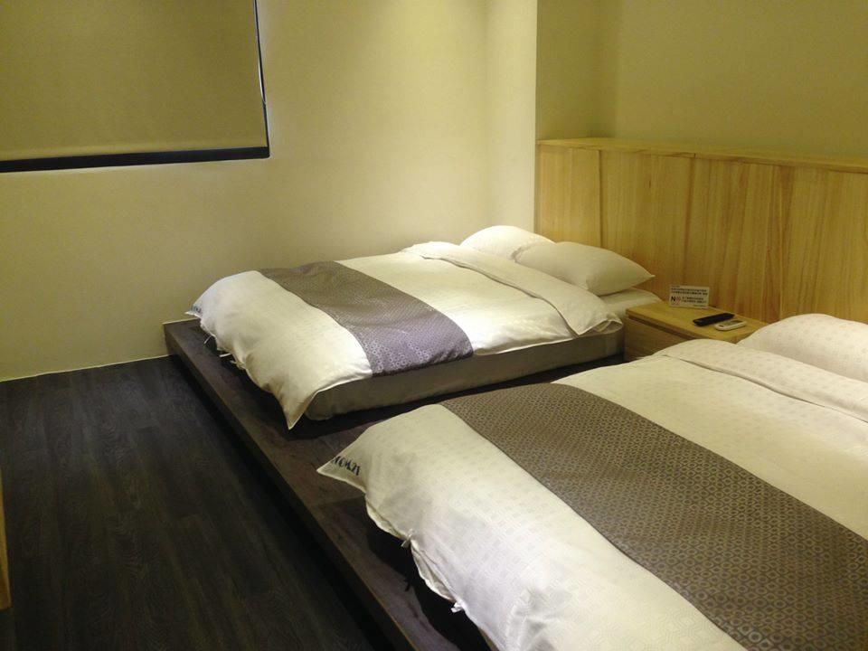 Happy Hostel Луган Экстерьер фото